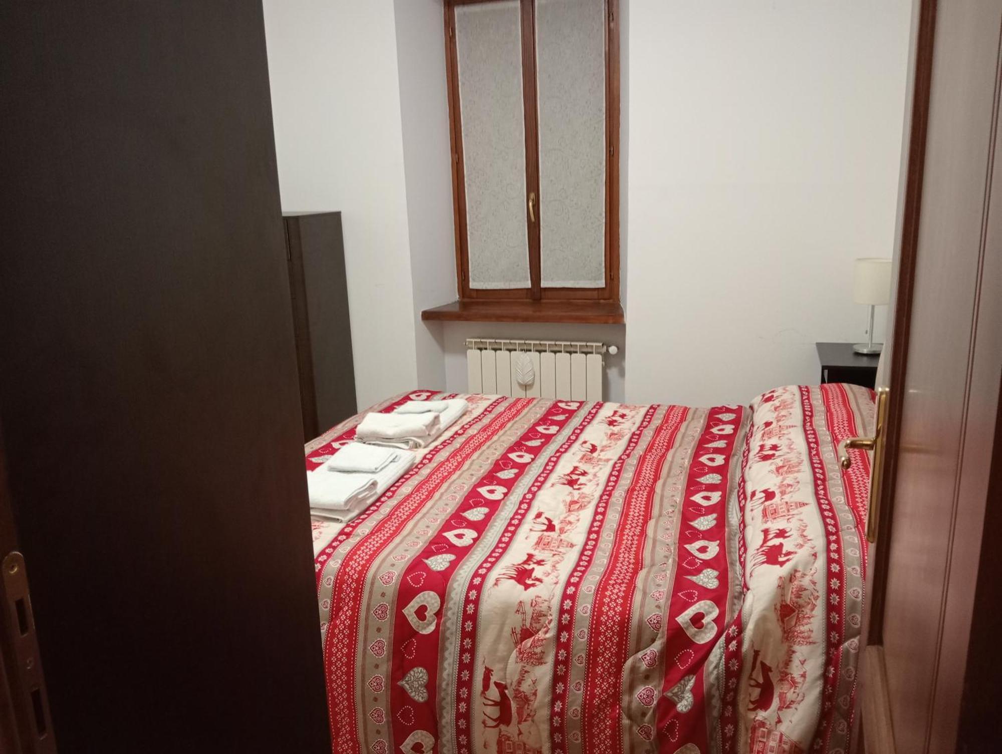 Mansarda Monte Bianco Apartment Ла Сале Екстериор снимка