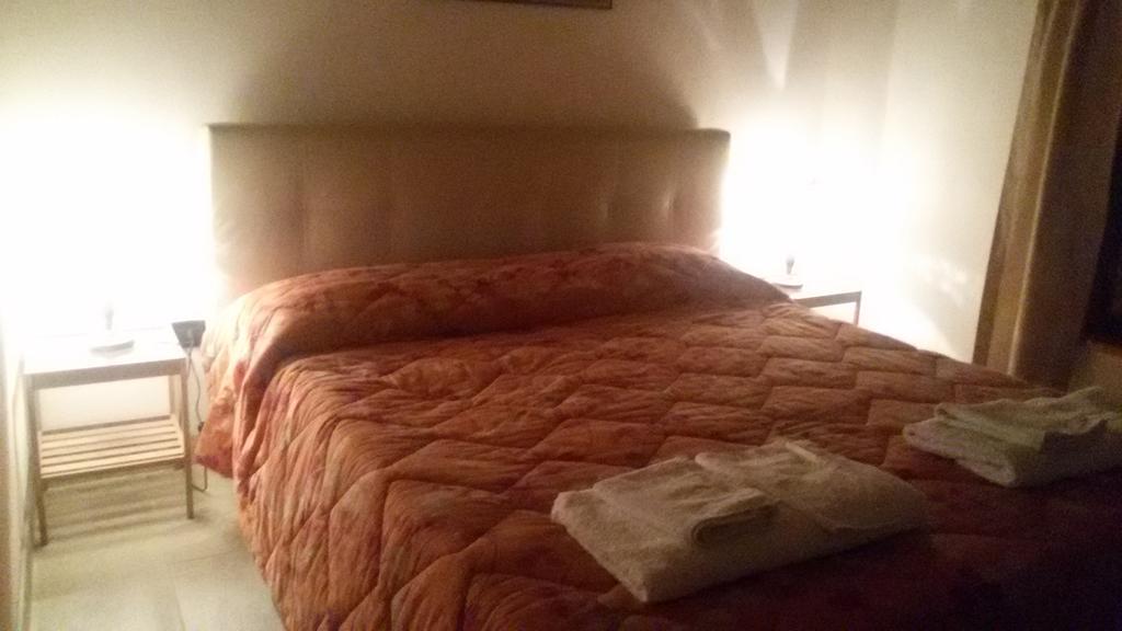 Mansarda Monte Bianco Apartment Ла Сале Екстериор снимка