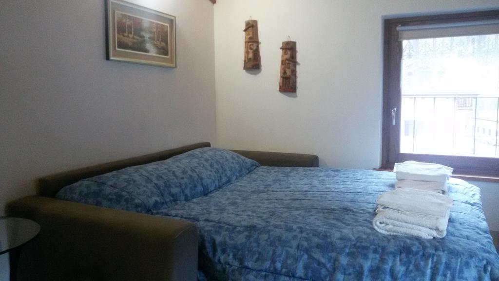 Mansarda Monte Bianco Apartment Ла Сале Екстериор снимка