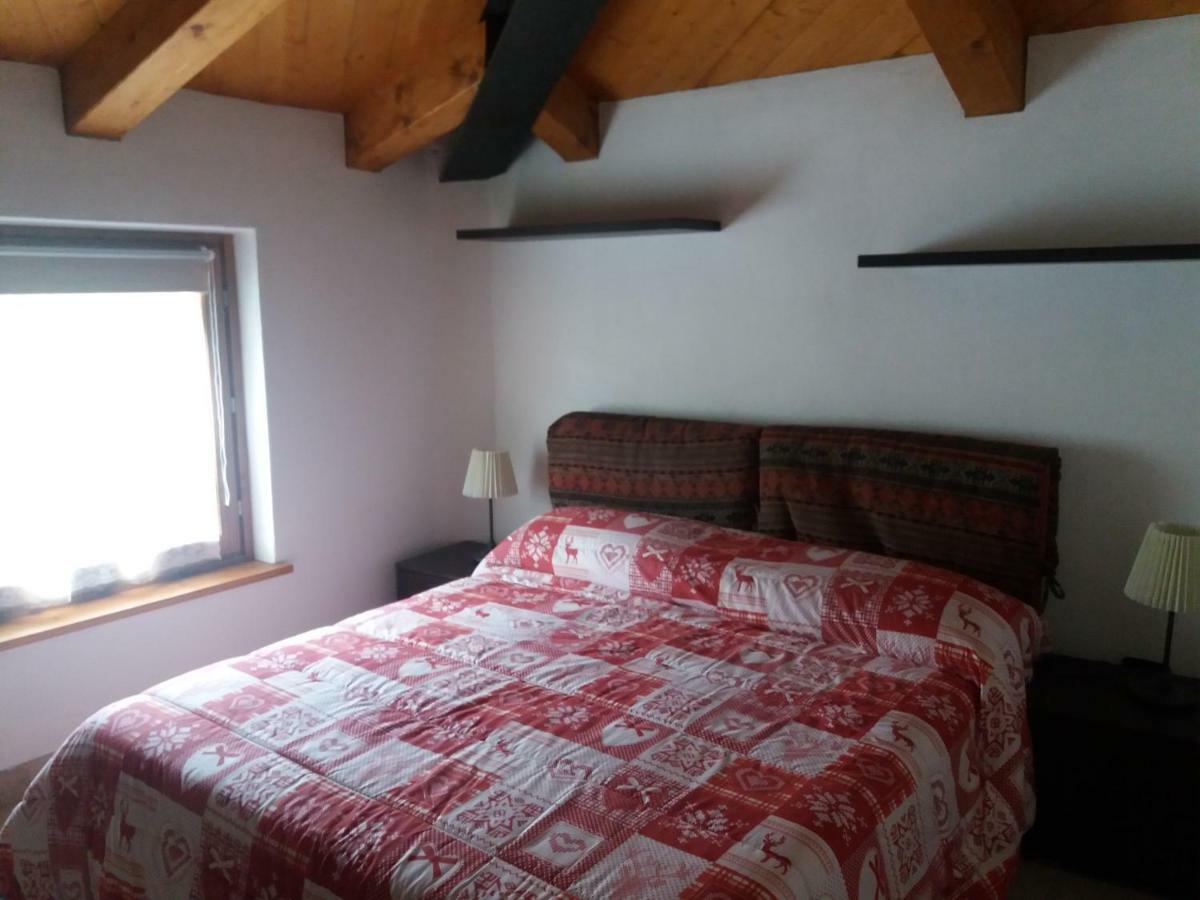 Mansarda Monte Bianco Apartment Ла Сале Екстериор снимка